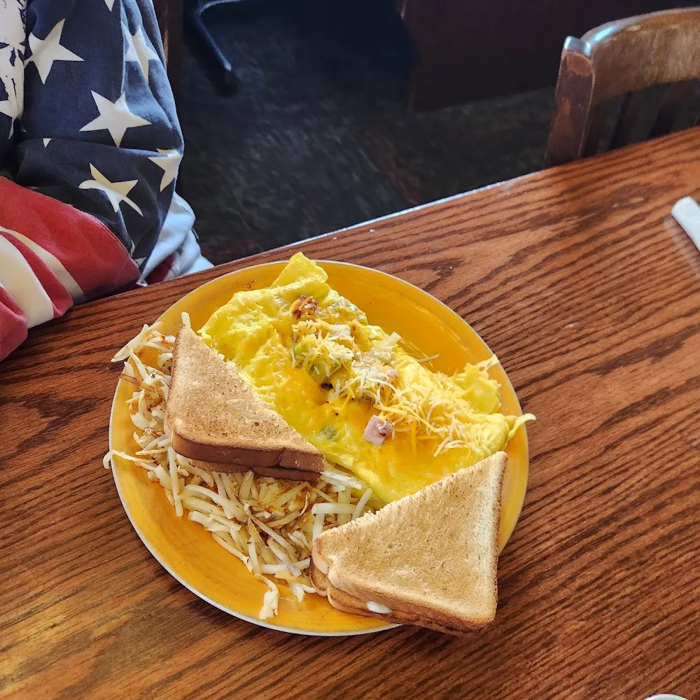 Omelette and Hashbrowns